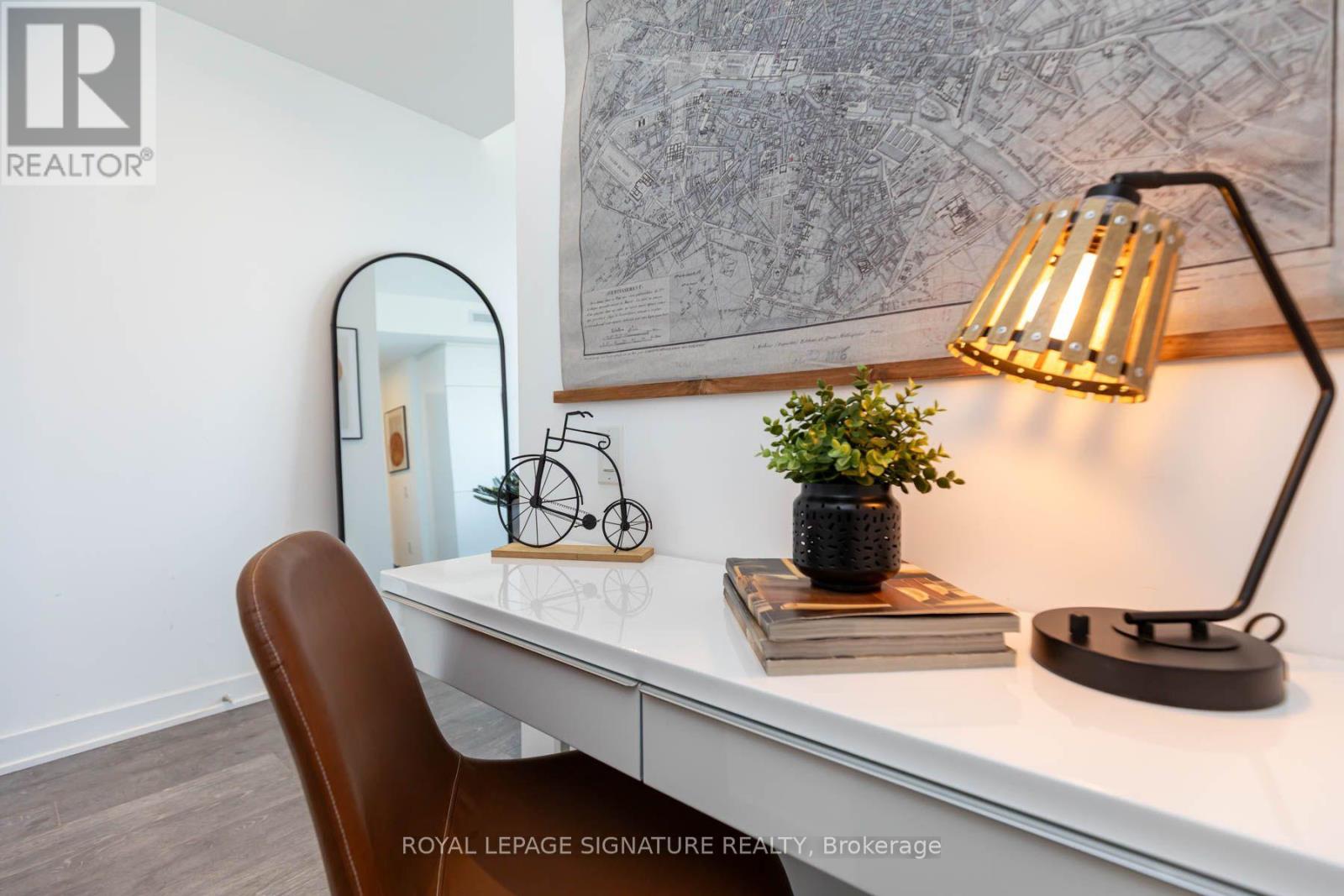 2805 - 185 Roehampton Avenue Property Photo 20