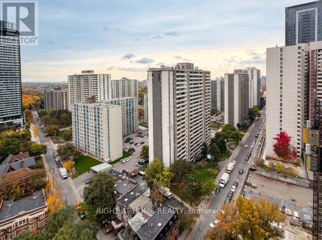 2111 - 609 Sherbourne Street Property Photo 5