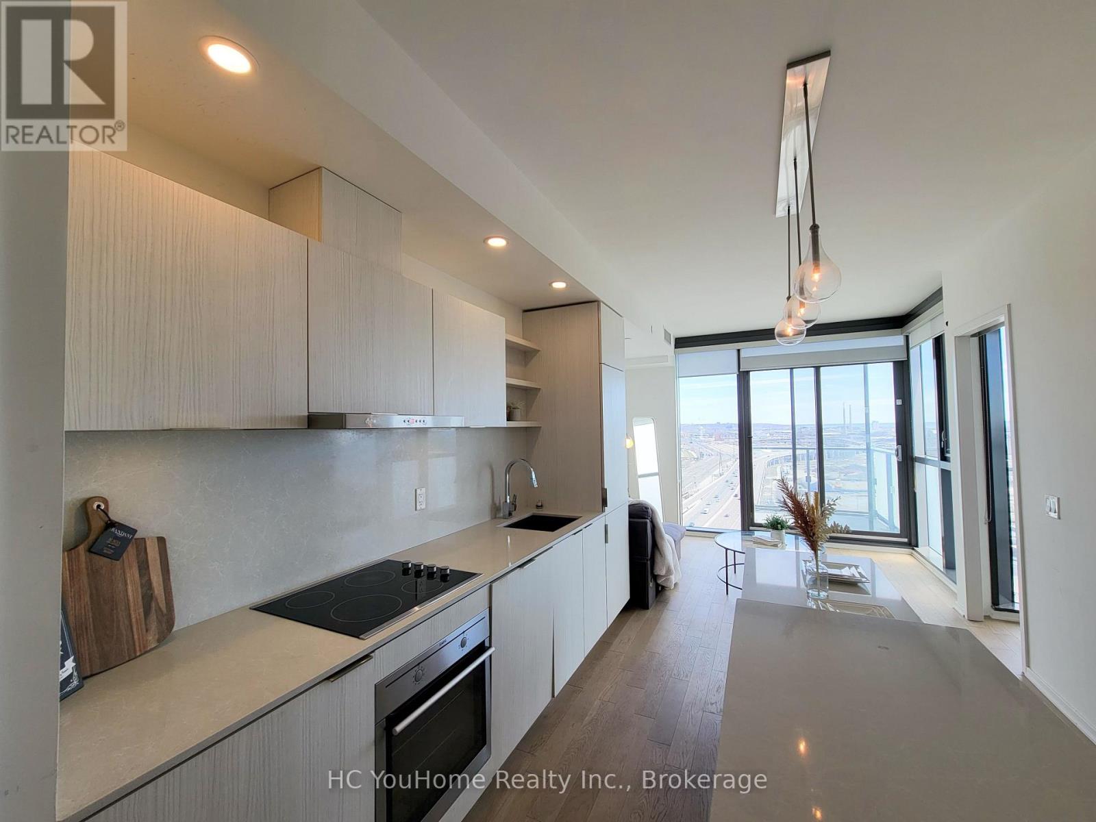 1805 - 16 BONNYCASTLE STREET Property Photo 1