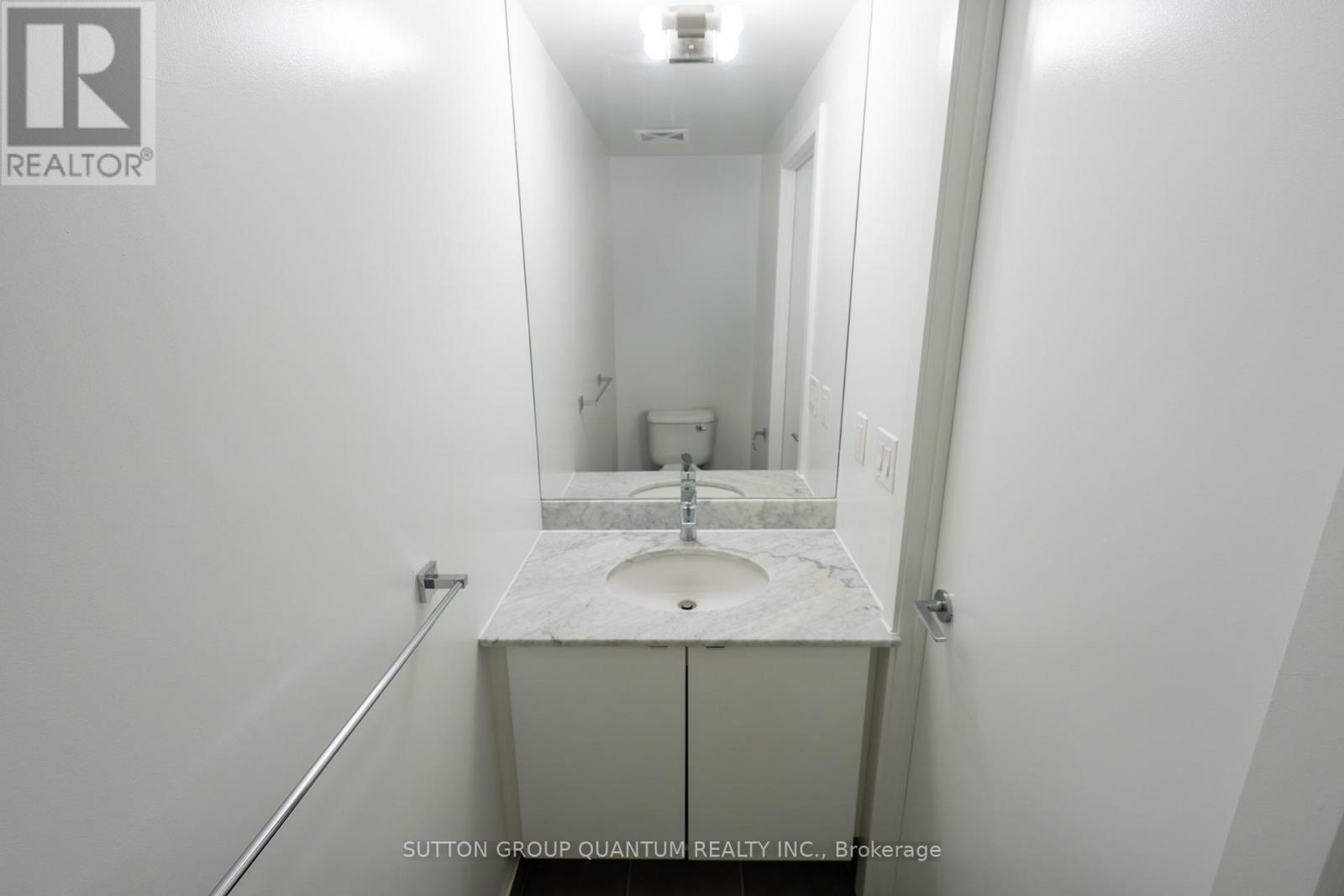 1012 - 150 East Liberty Street Property Photo 6