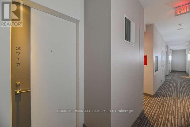 3712 - 8 The Esplanade N Property Photo 6