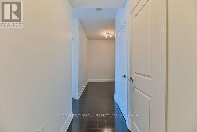 3712 - 8 The Esplanade N Property Photo 9