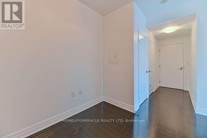 3712 - 8 The Esplanade N Property Photo 12