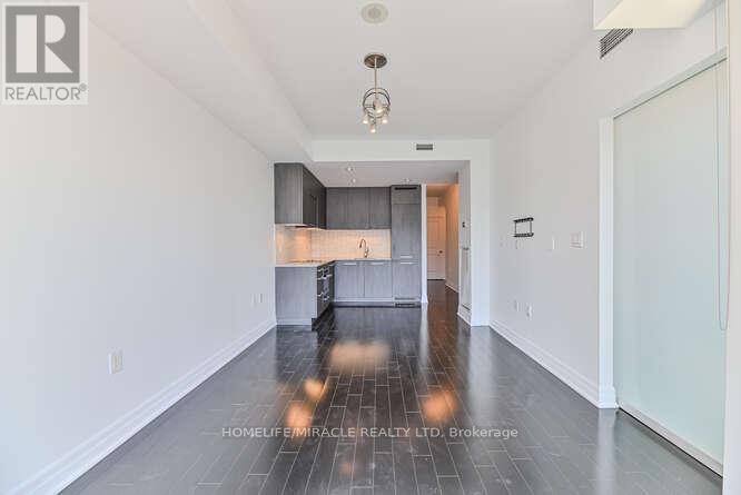 3712 - 8 The Esplanade N Property Photo 16