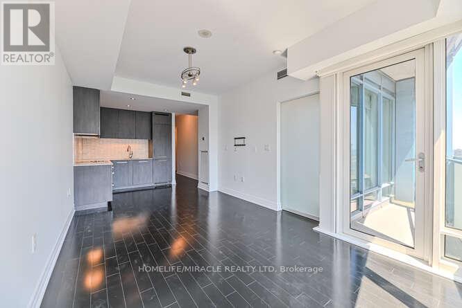 3712 - 8 The Esplanade N Property Photo 17