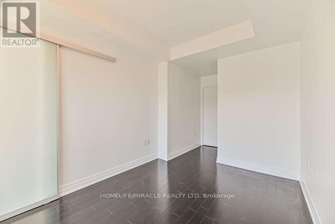 3712 - 8 The Esplanade N Property Photo 31