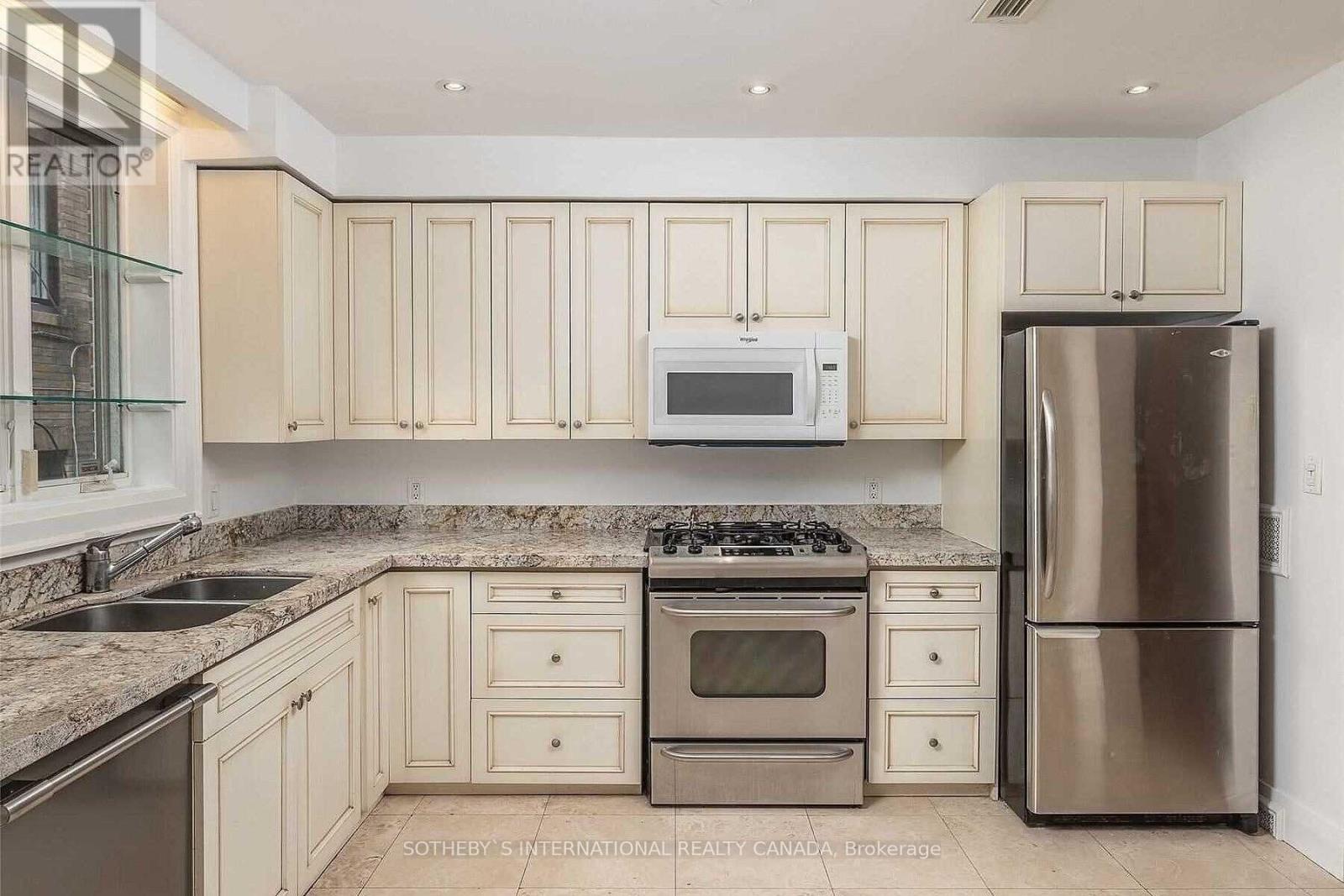Main Fl - 130 Highbourne Road Property Photo 14