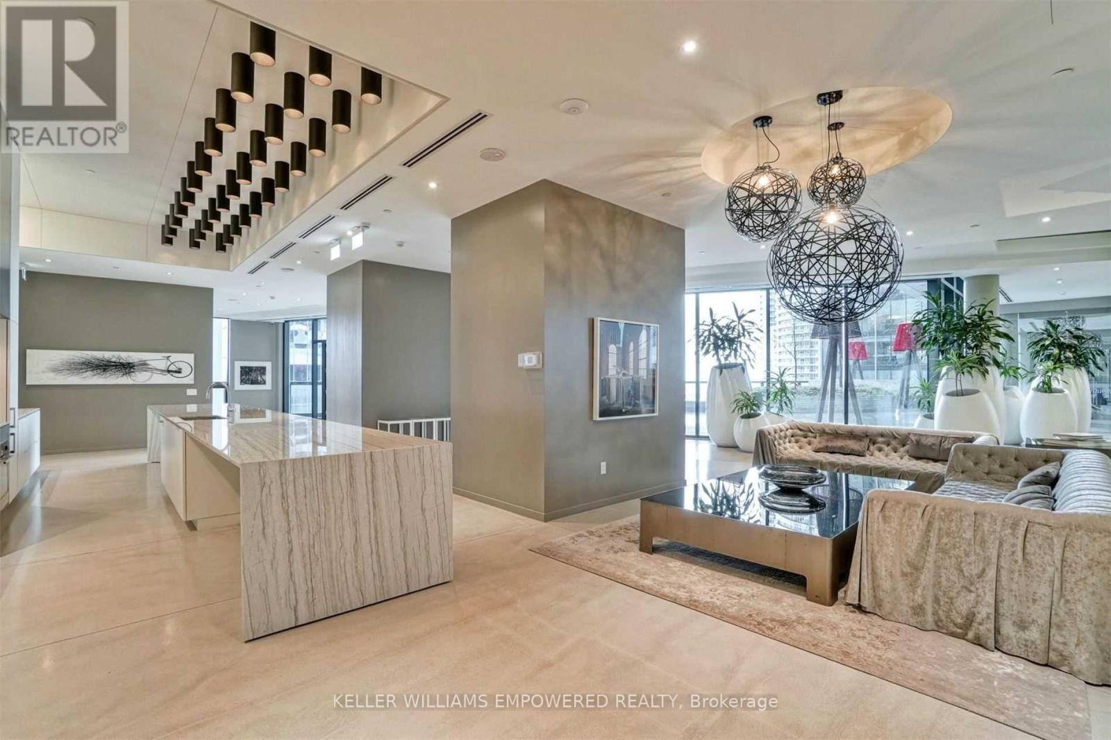 4406 - 100 Harbour Street Property Photo 16
