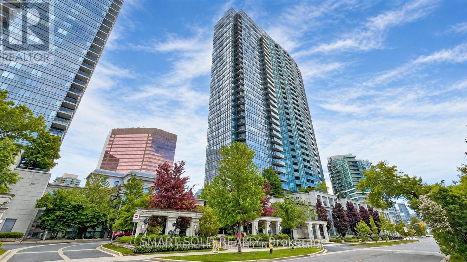2413 - 15 Greenview Avenue Property Photo