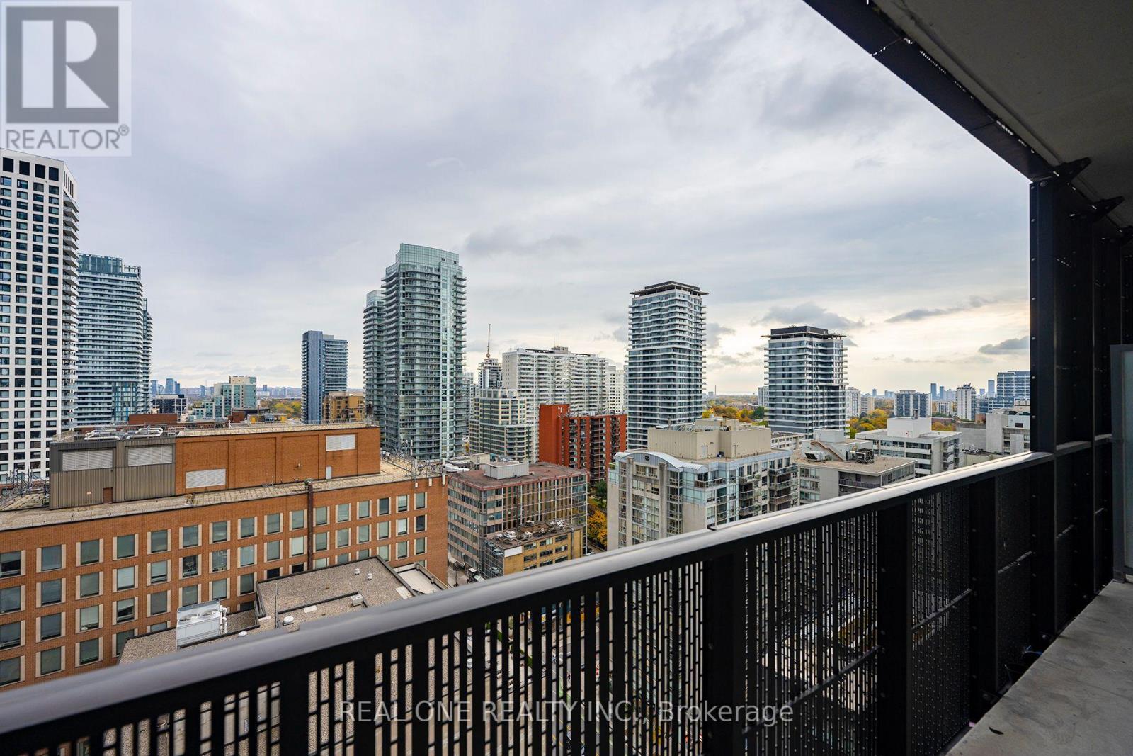 1509 - 8 EGLINTON AVENUE E Property Photo 1