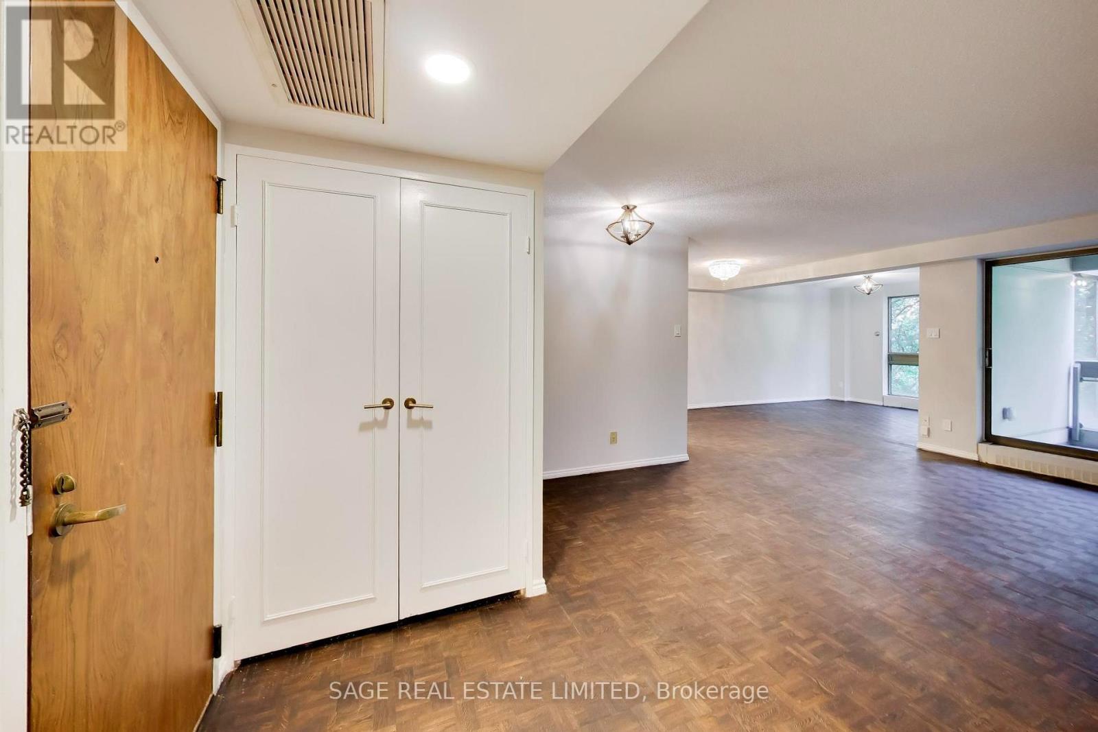 404 - 63 St Clair Avenue Property Photo 3