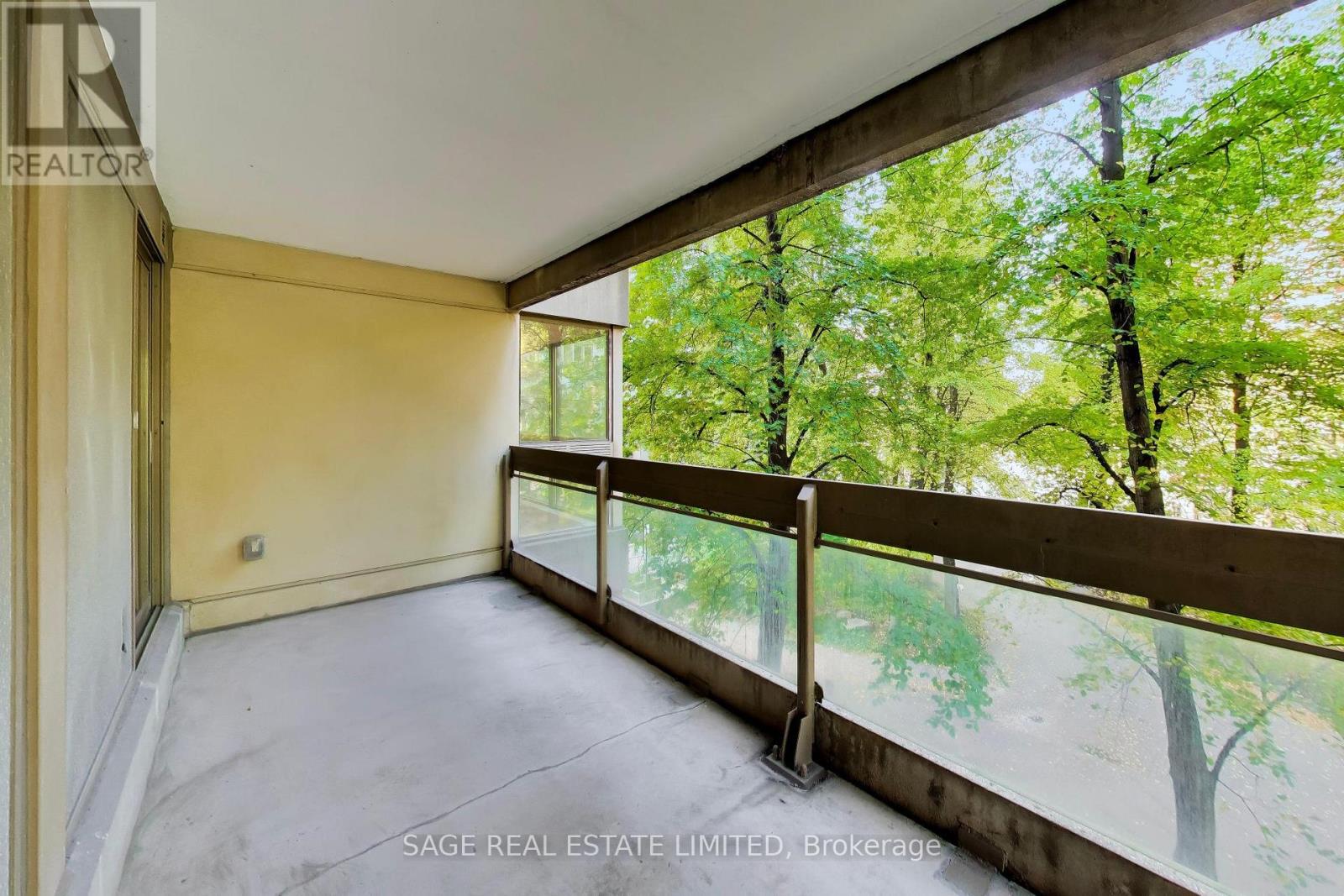 404 - 63 St Clair Avenue Property Photo 14