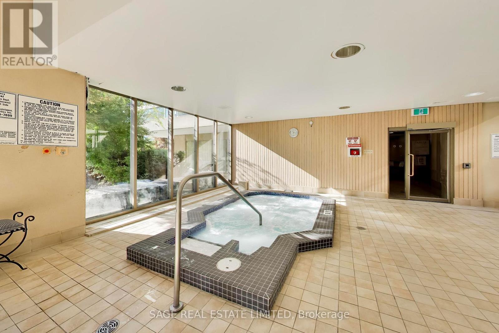 404 - 63 St Clair Avenue Property Photo 17