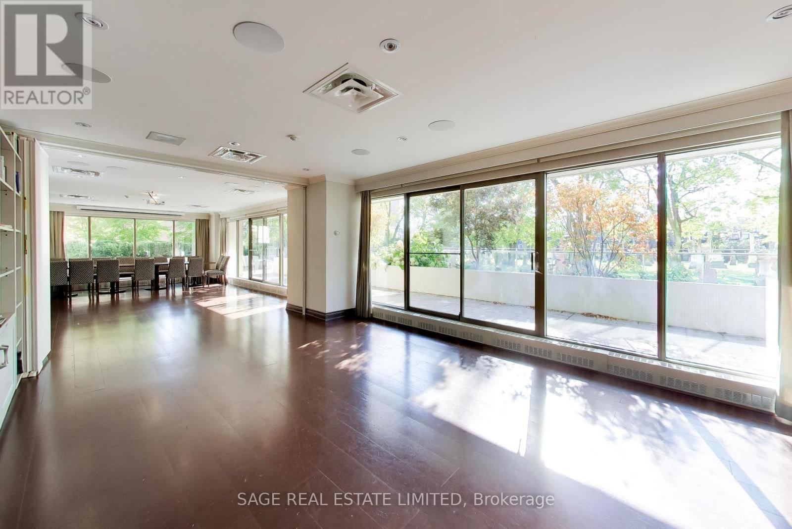 404 - 63 St Clair Avenue Property Photo 22