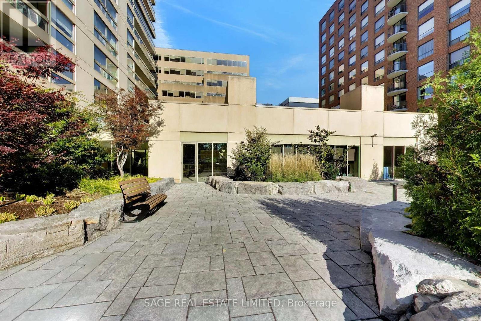 404 - 63 St Clair Avenue Property Photo 31
