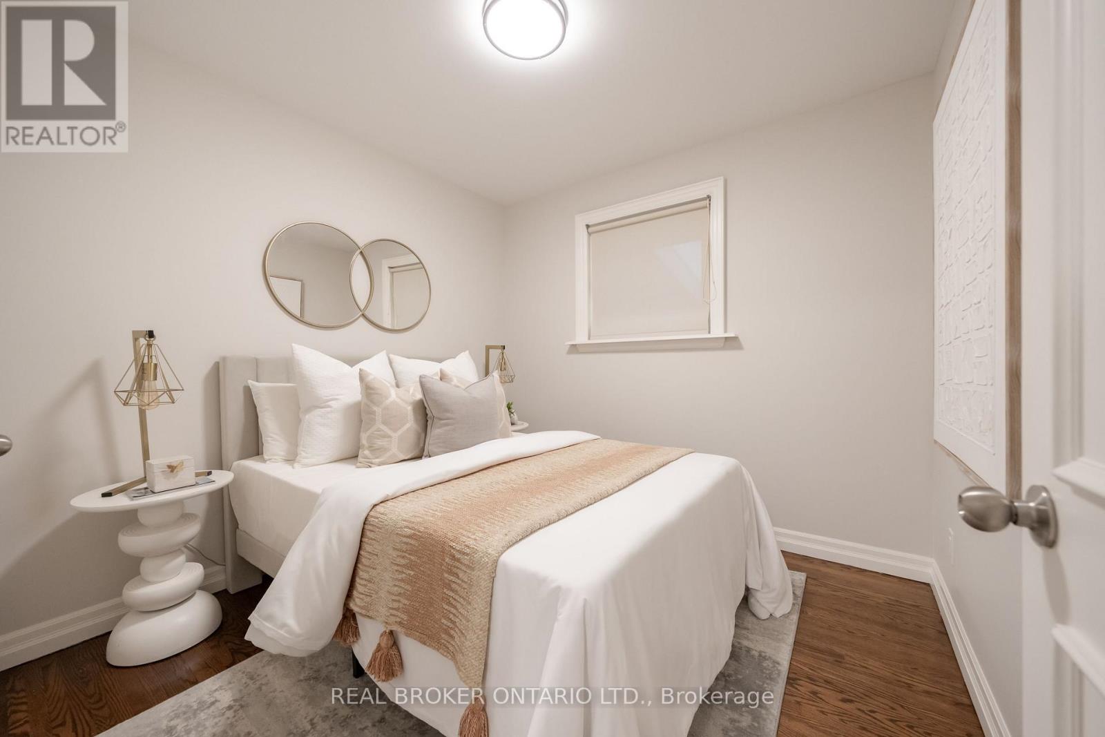 53 Kingslake Road Property Photo 14