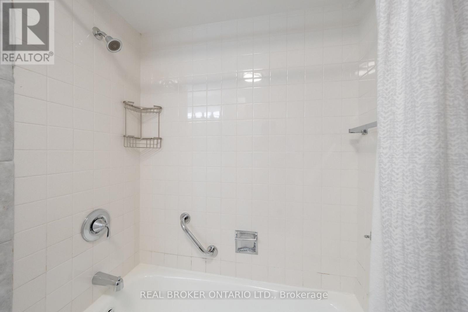 53 Kingslake Road Property Photo 20