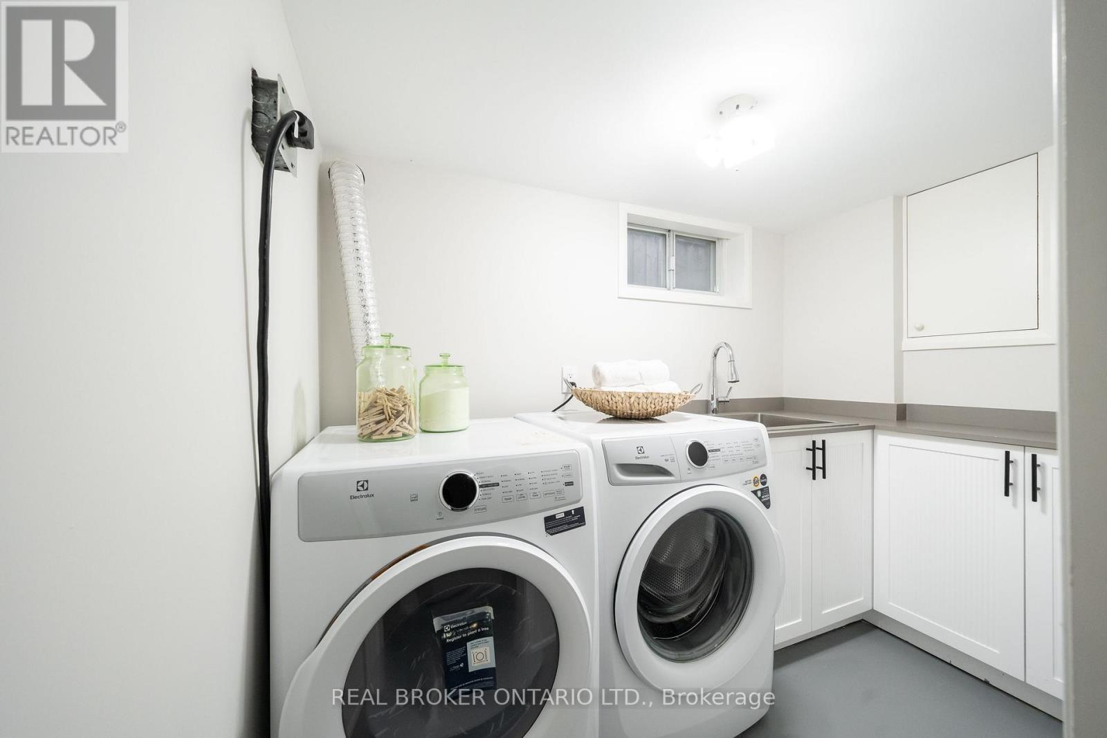 53 Kingslake Road Property Photo 27