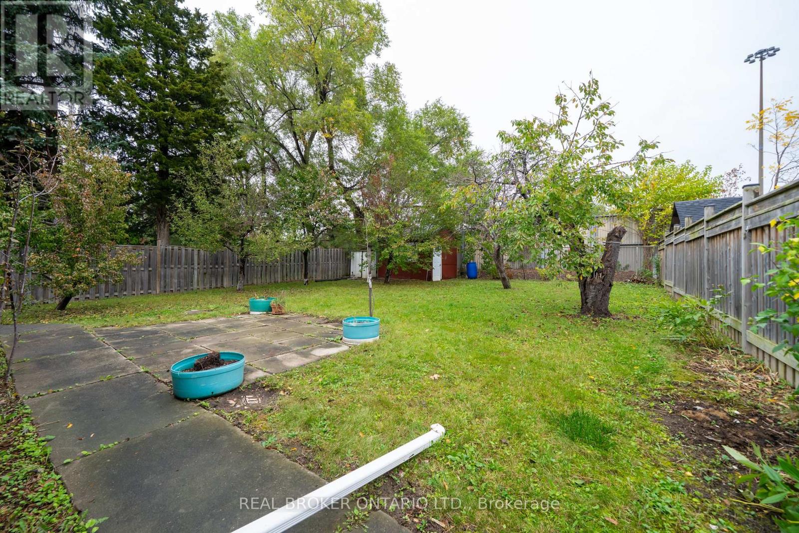 53 Kingslake Road Property Photo 38