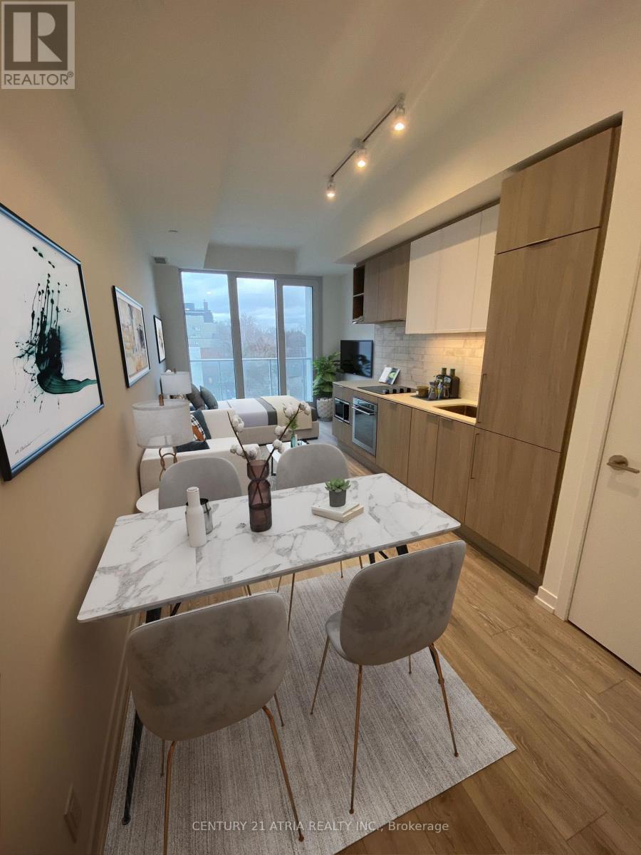 829 - 2020 Bathurst Street Property Photo 1