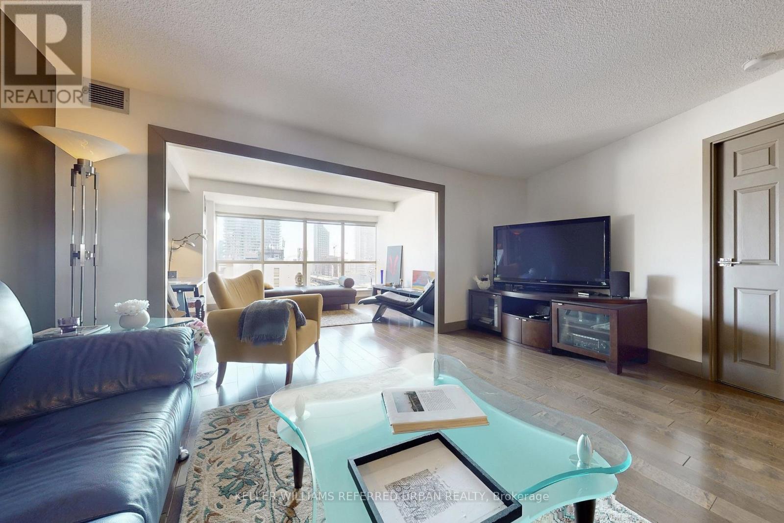1416 - 25 The Esplanade Property Photo 5