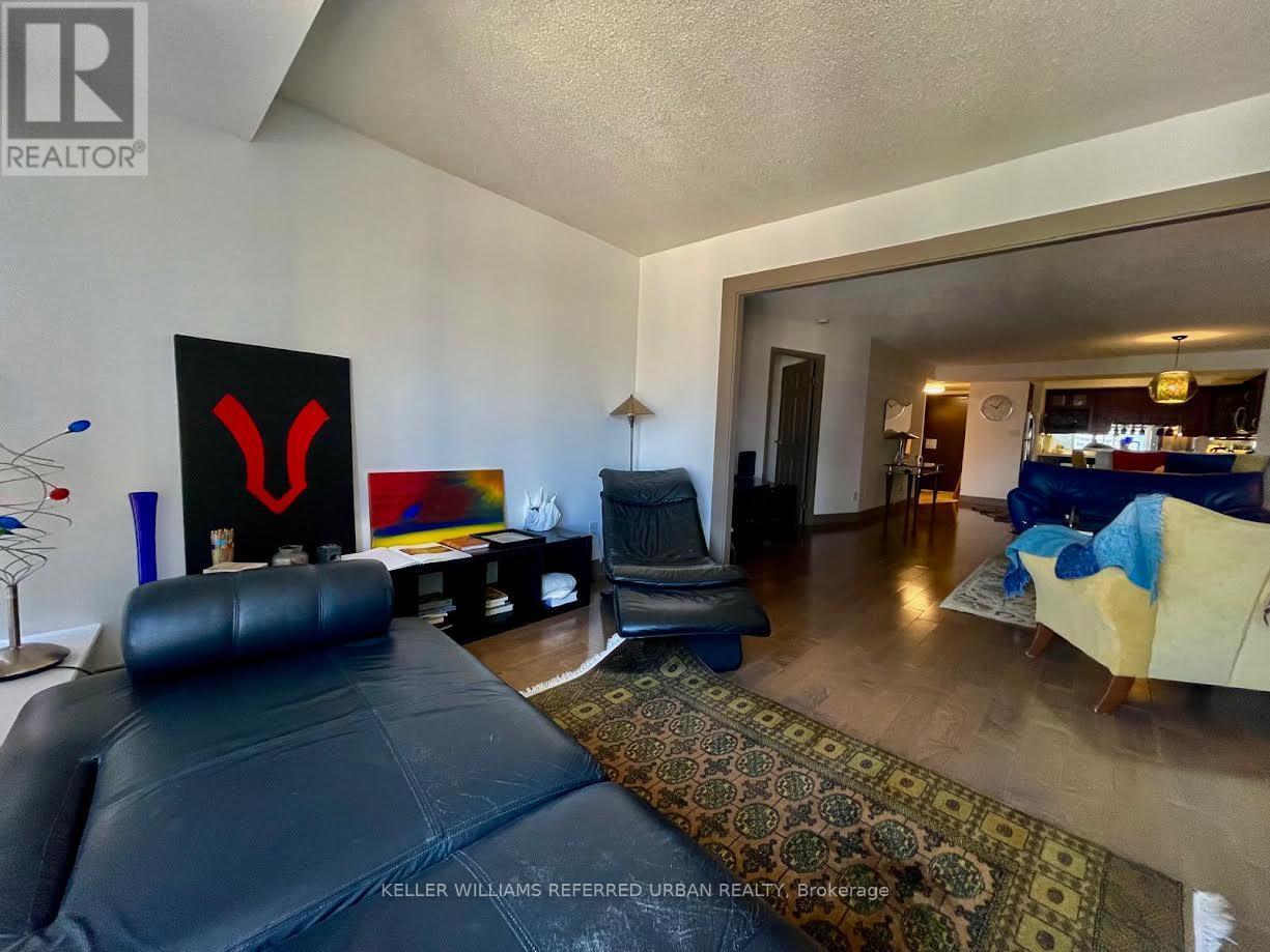 1416 - 25 The Esplanade Property Photo 10