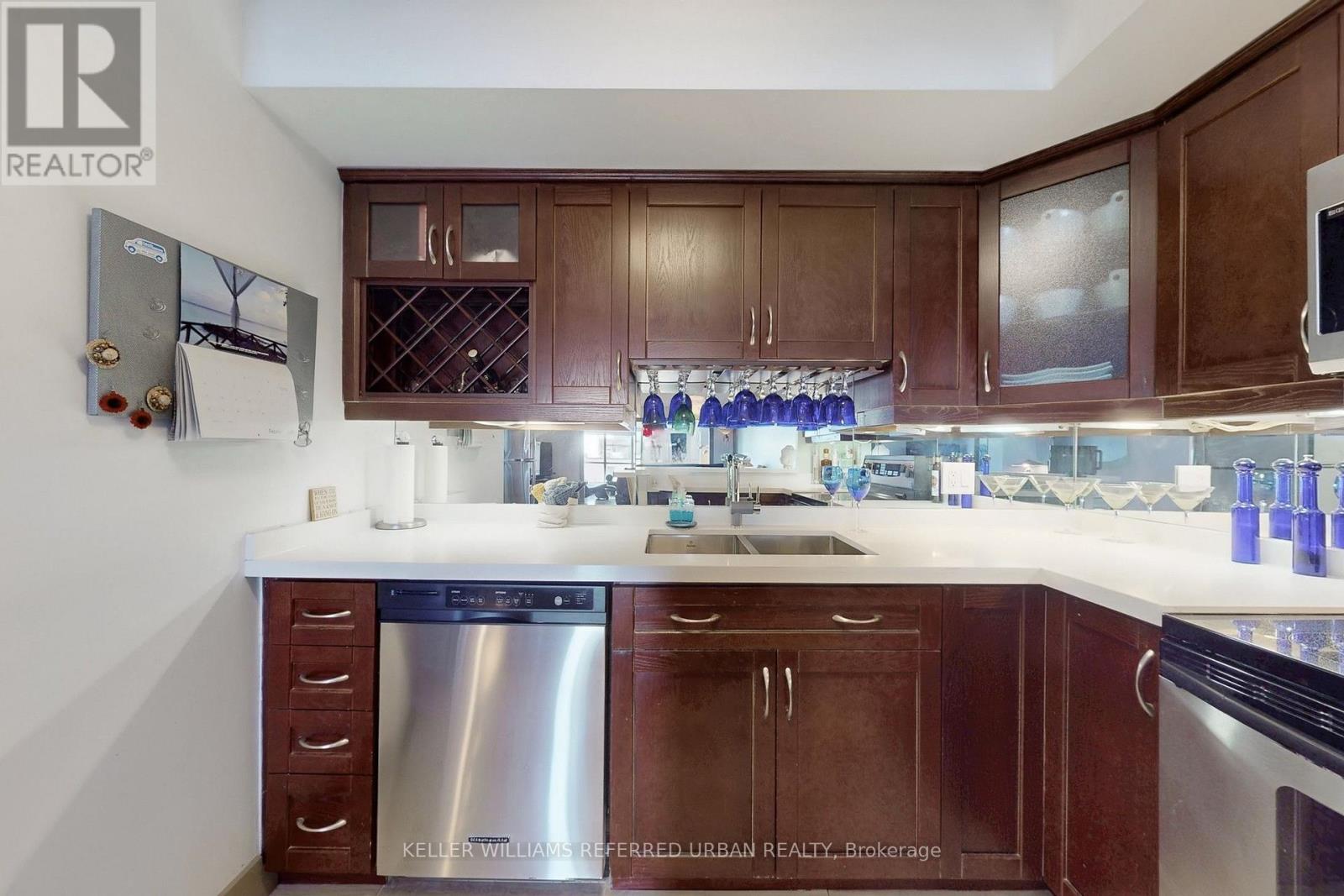 1416 - 25 The Esplanade Property Photo 16