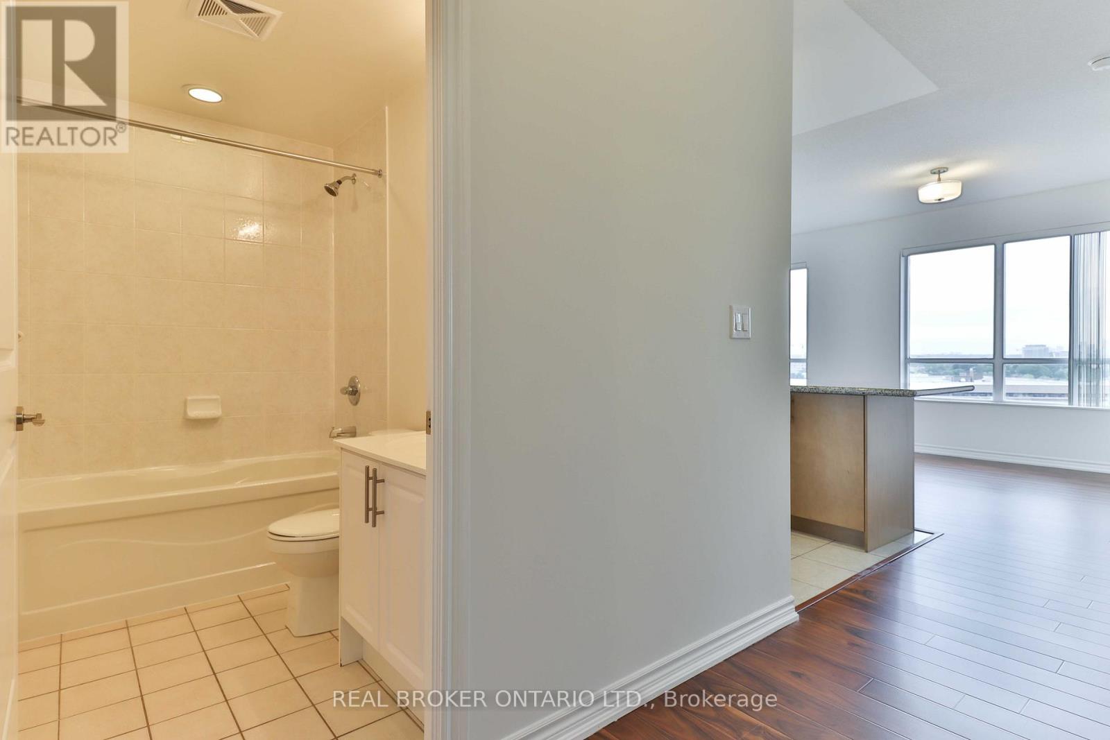 1505 - 135 Wynford Drive Property Photo 2