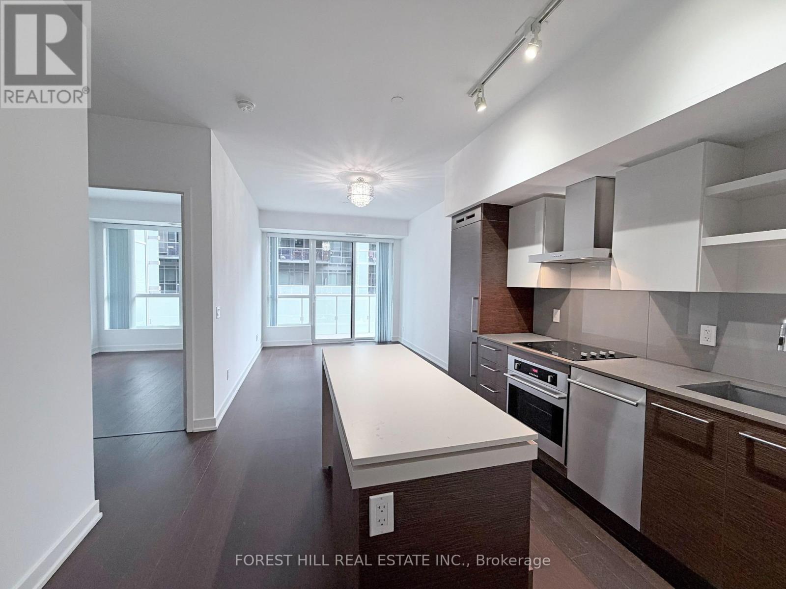 440 - 1030 KING STREET W Property Photo 1