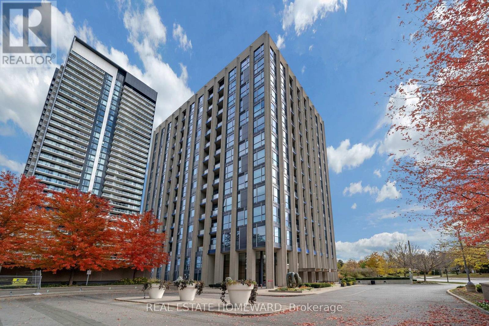 913 - 75 The Donway W Property Photo 1