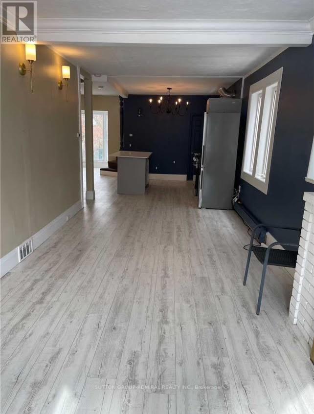 1 - 406 Roehampton Avenue Property Photo 7