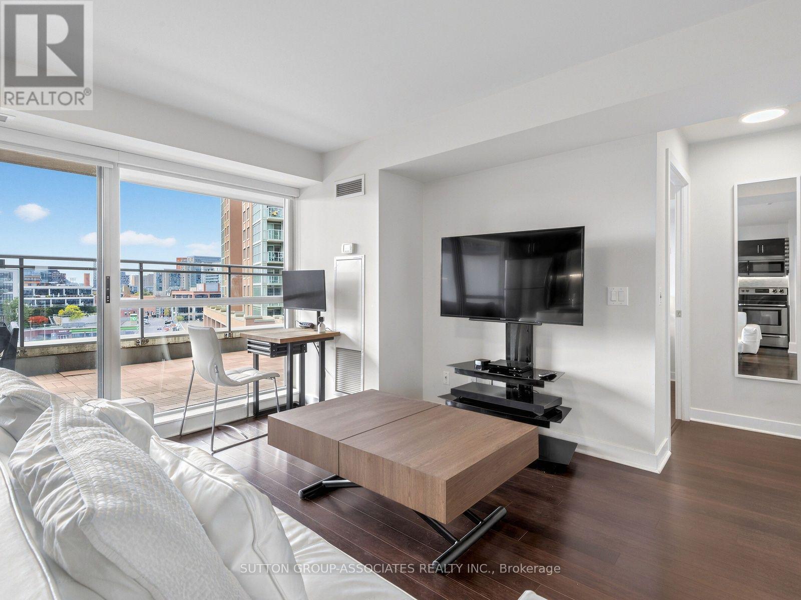 604 - 100 Western Battery Road Property Photo 4