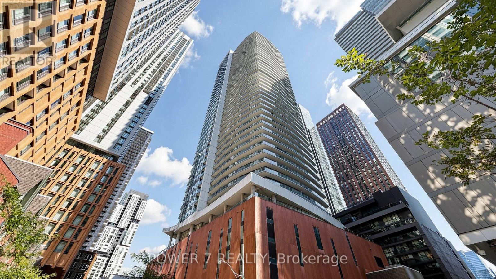 4207 - 21 WIDMER STREET W Property Photo 1
