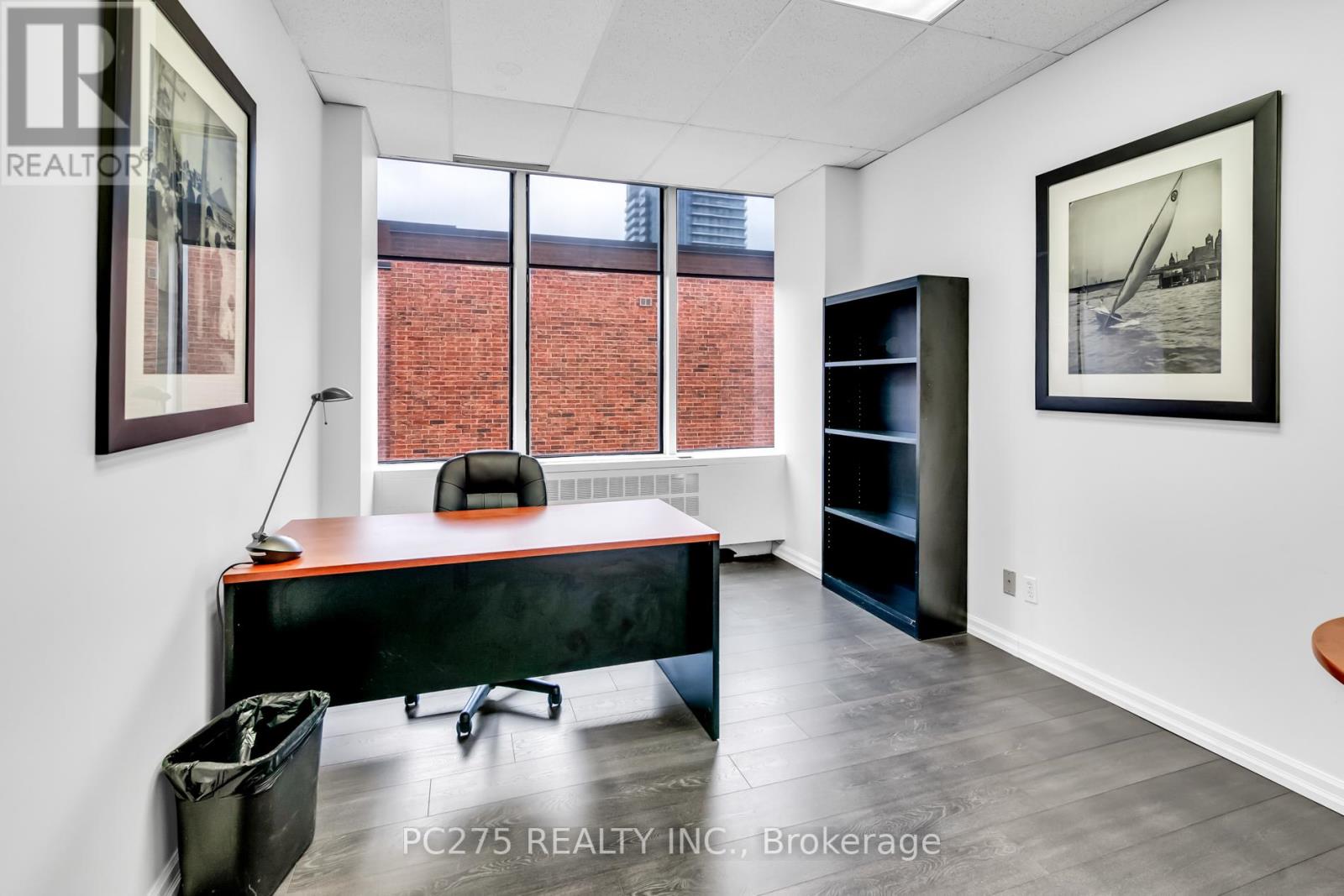 Floor11 - 120 Eglinton Avenue E Property Photo 18