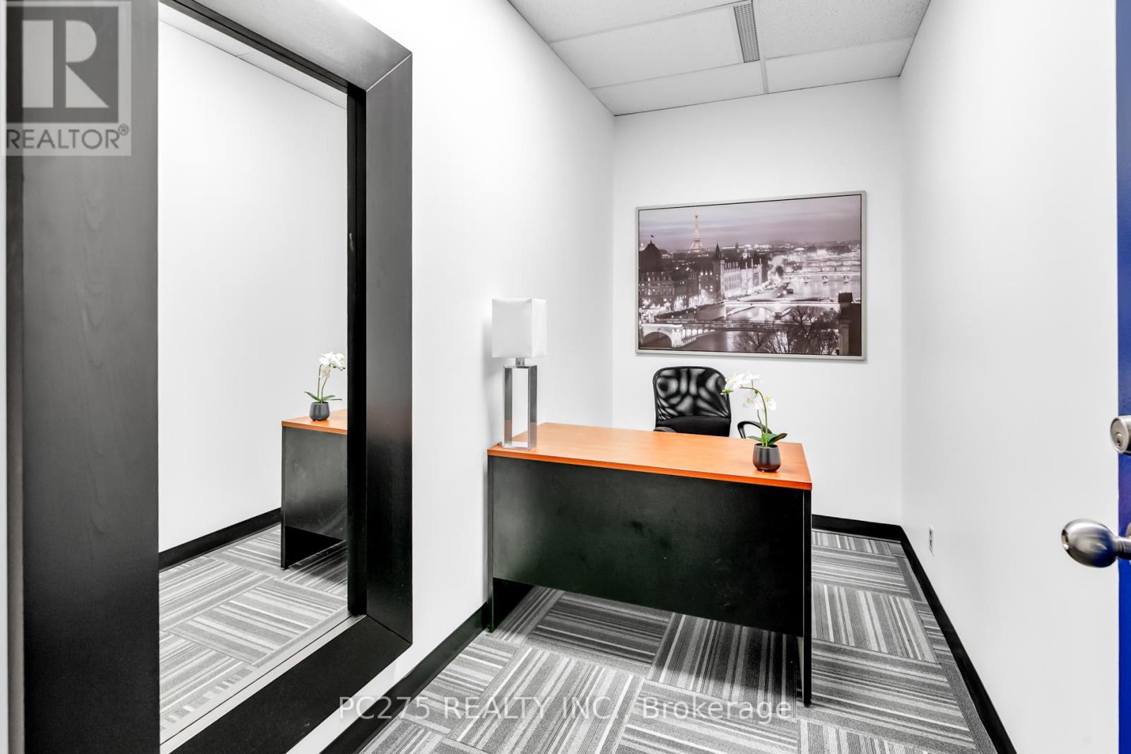 Floor11 - 120 Eglinton Avenue E Property Photo 26