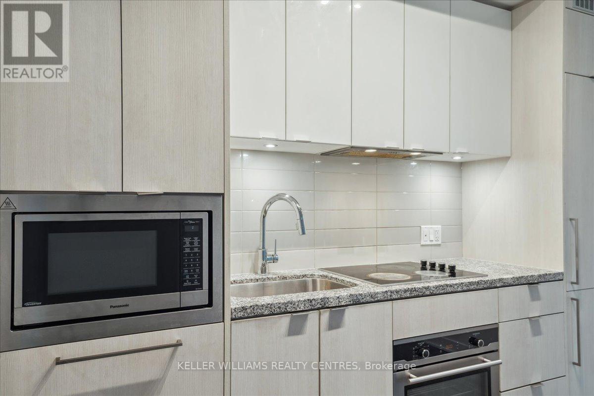 3312 - 115 Blue Jays Way Property Photo 10
