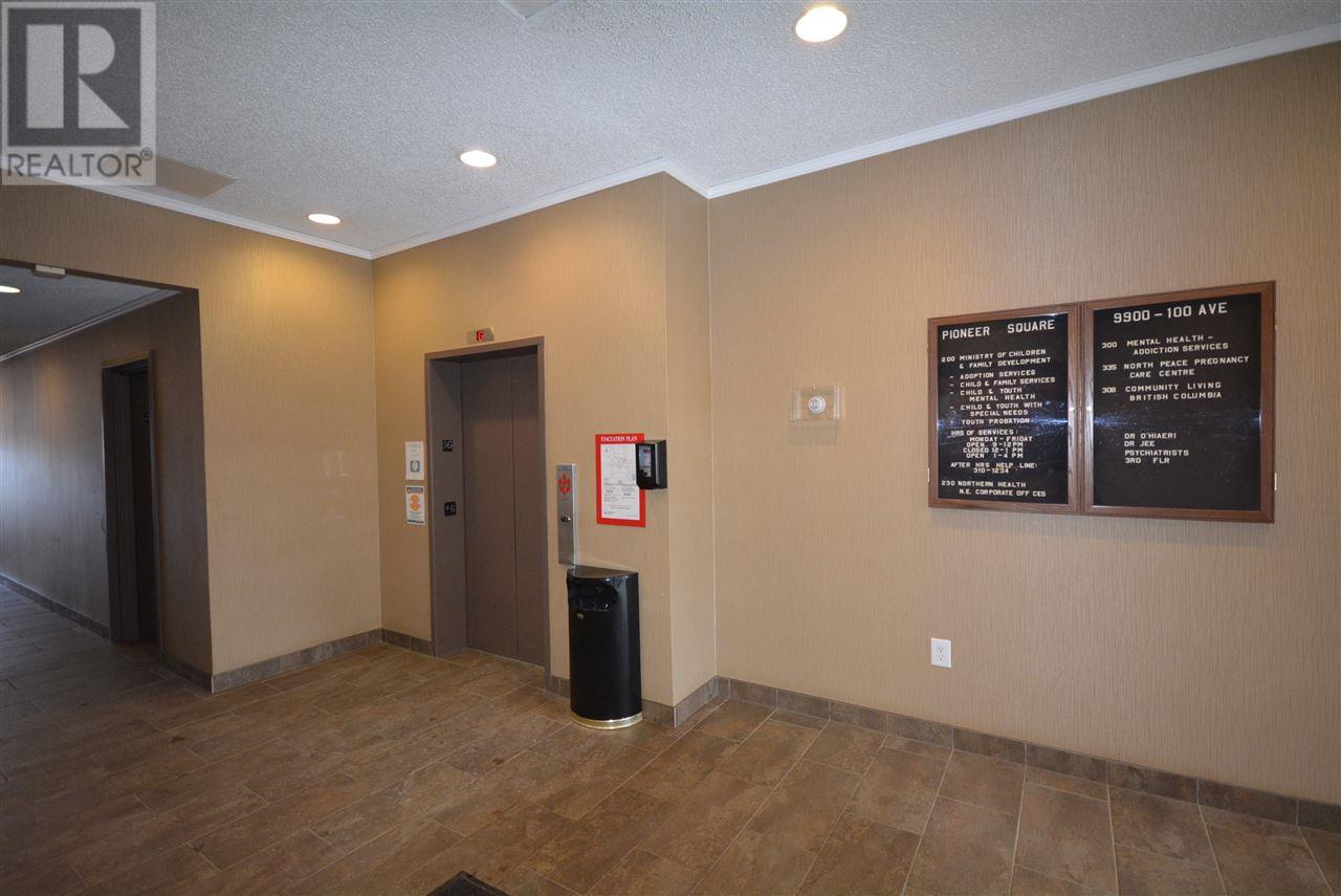 9904 100 Avenue Property Photo 6
