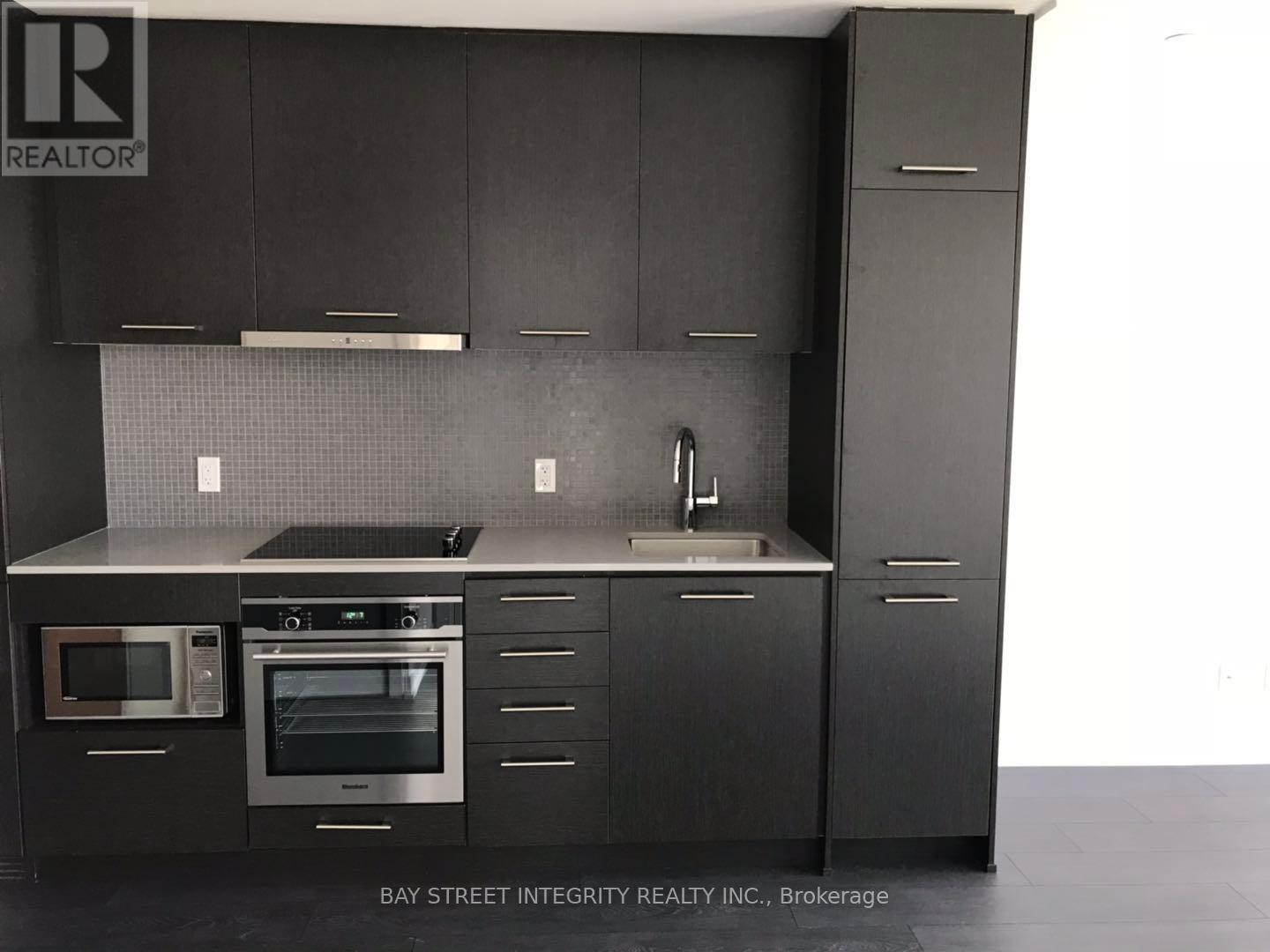 4610 - 87 Peter Street Property Photo 4