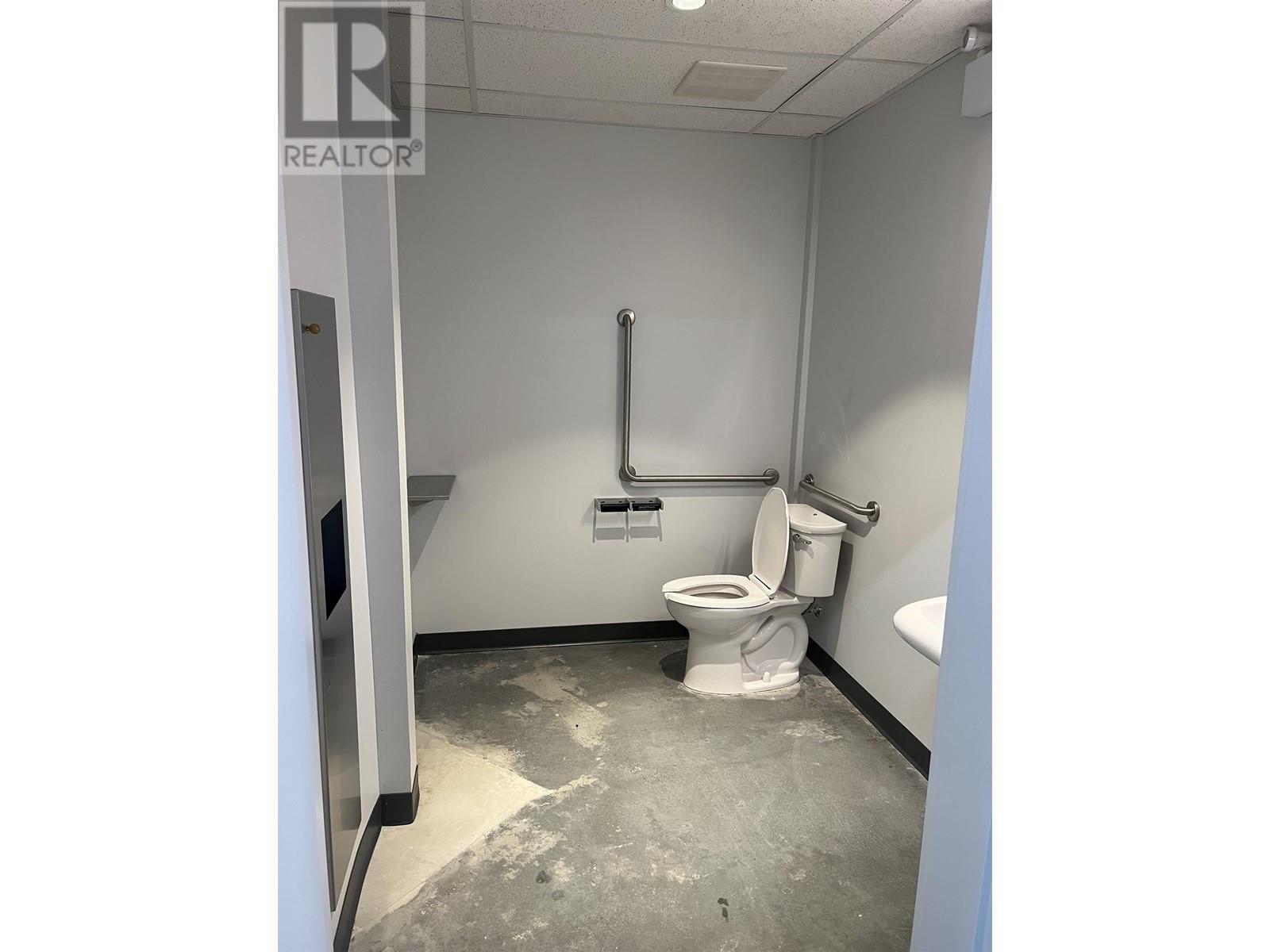 136 8380 Ontario Street Property Photo 10