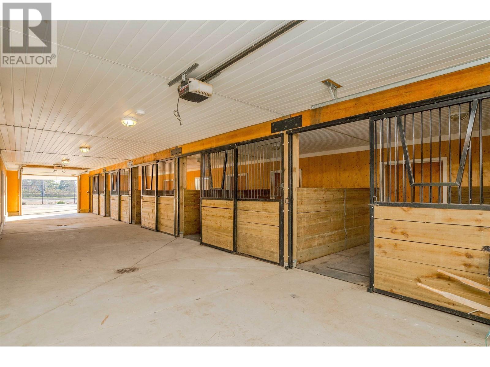 B 12611 Gilbert Road Property Photo 6