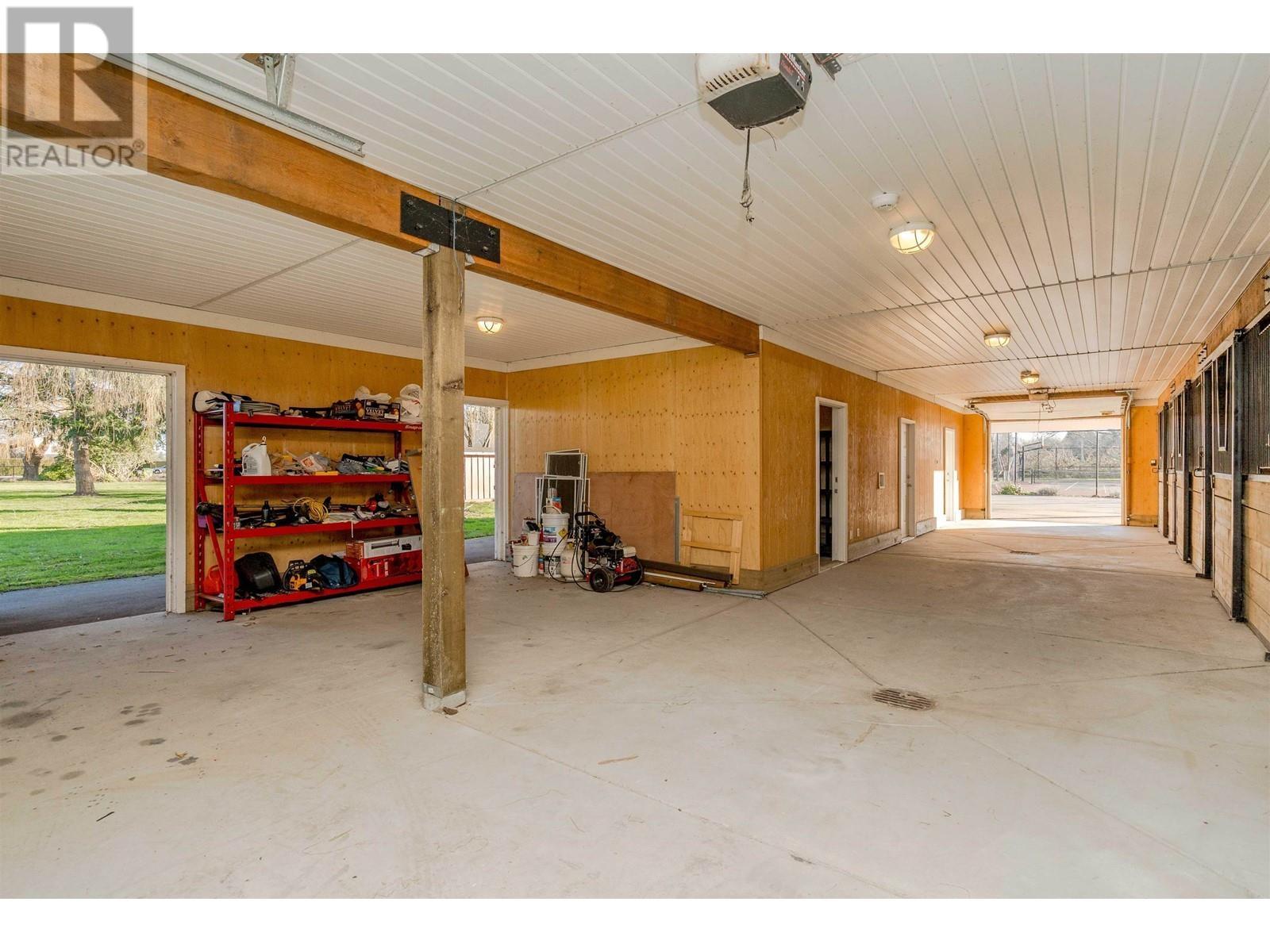 B 12611 Gilbert Road Property Photo 7
