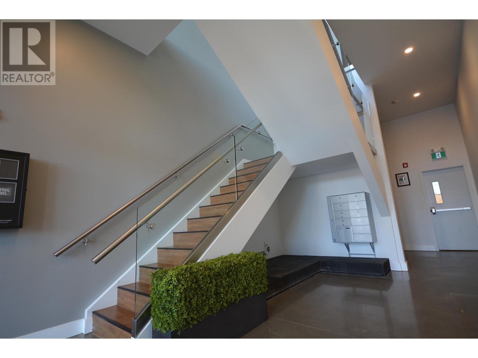 A 10019 103 Avenue Property Photo 12