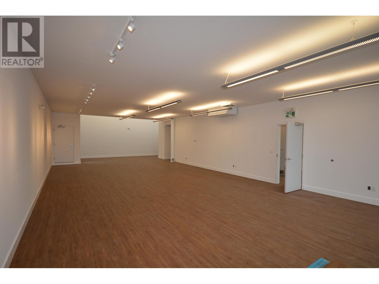 B 10019 103 Avenue Property Photo 16