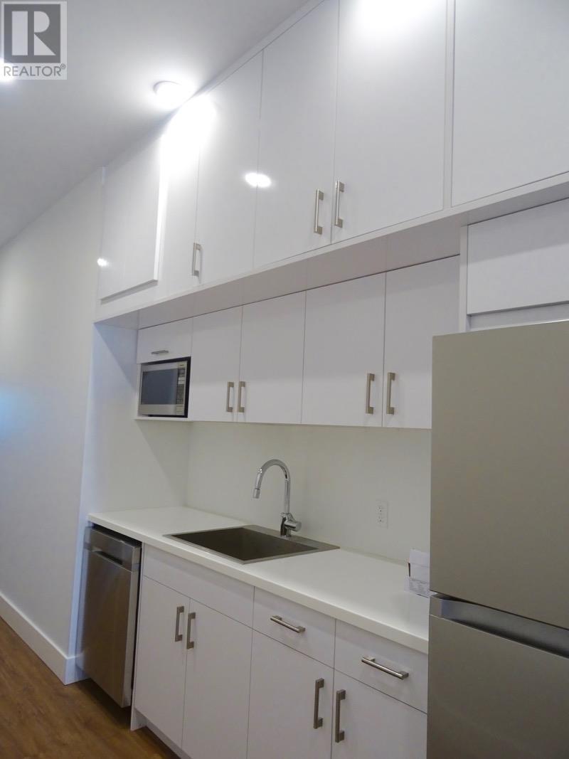 D 10019 103 Avenue Property Photo 15