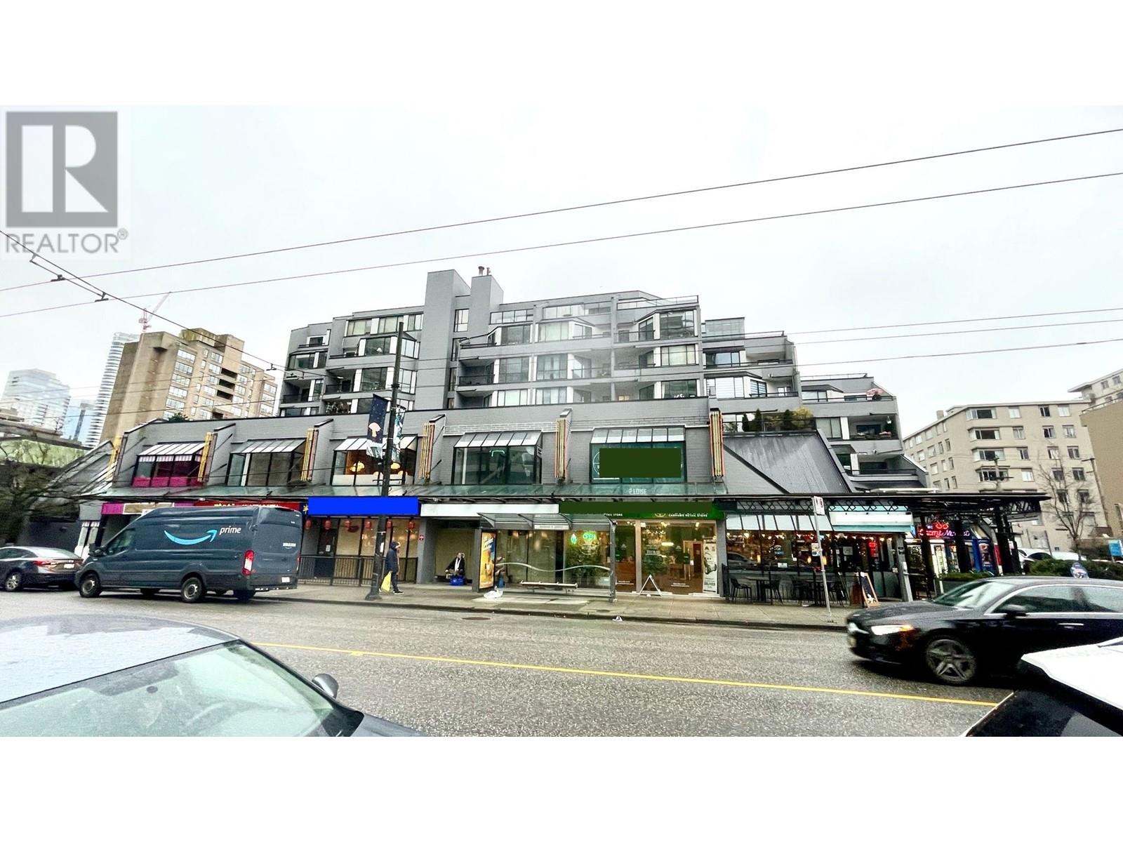 1296 Robson Street Property Photo 3