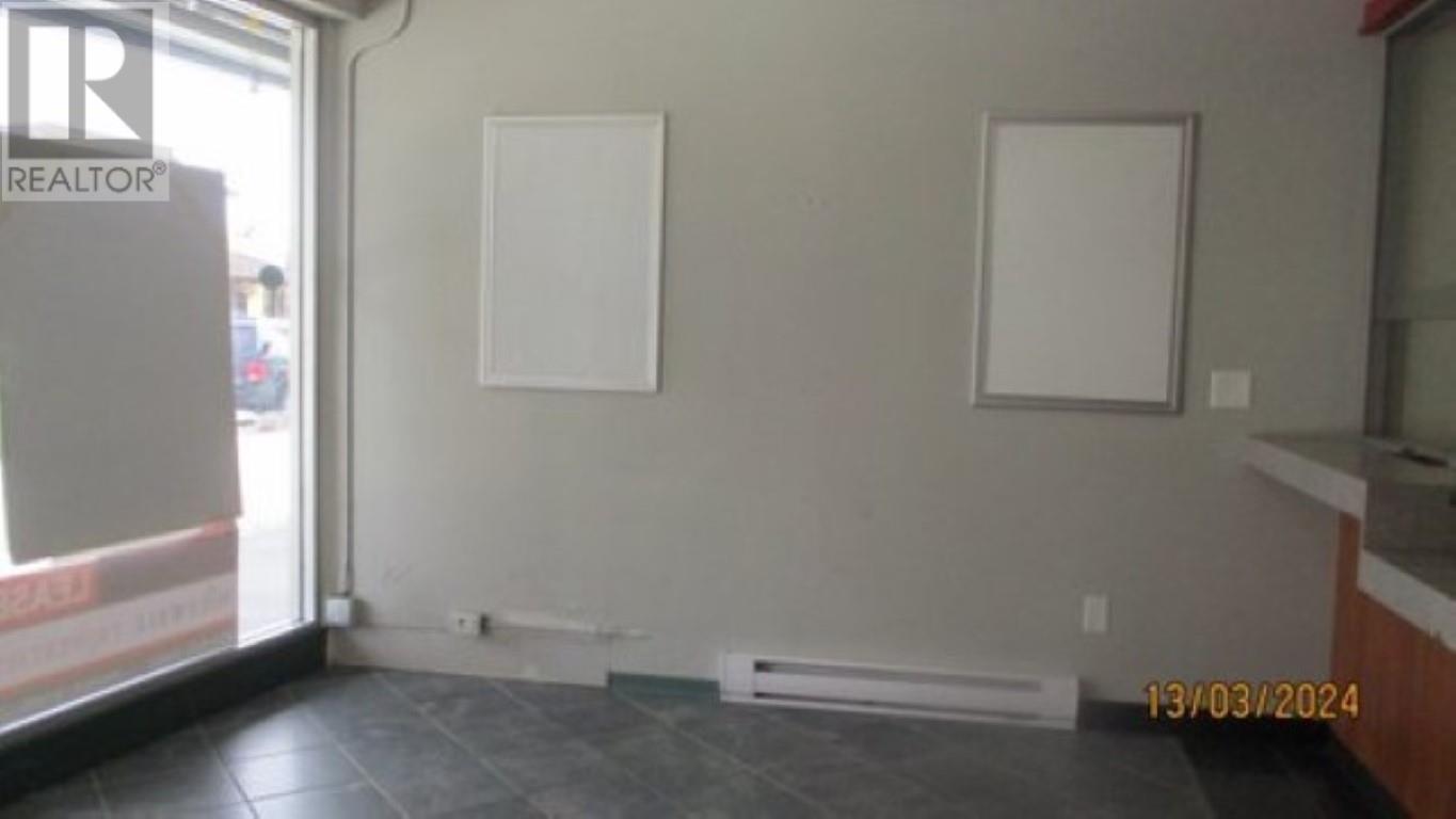 103 5523 Wharf Avenue Property Photo 6