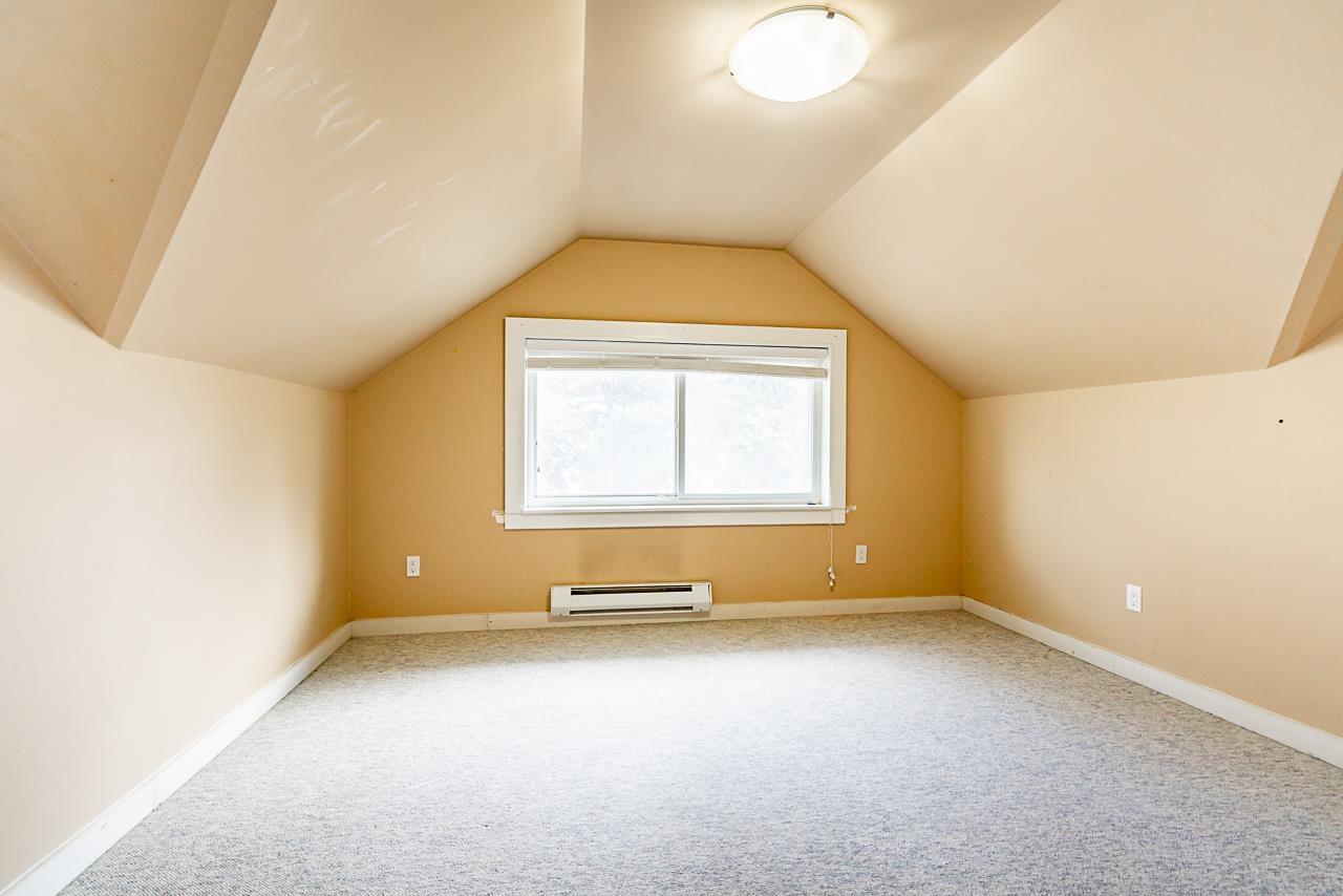 39963 North Parallel Road Property Photo 3