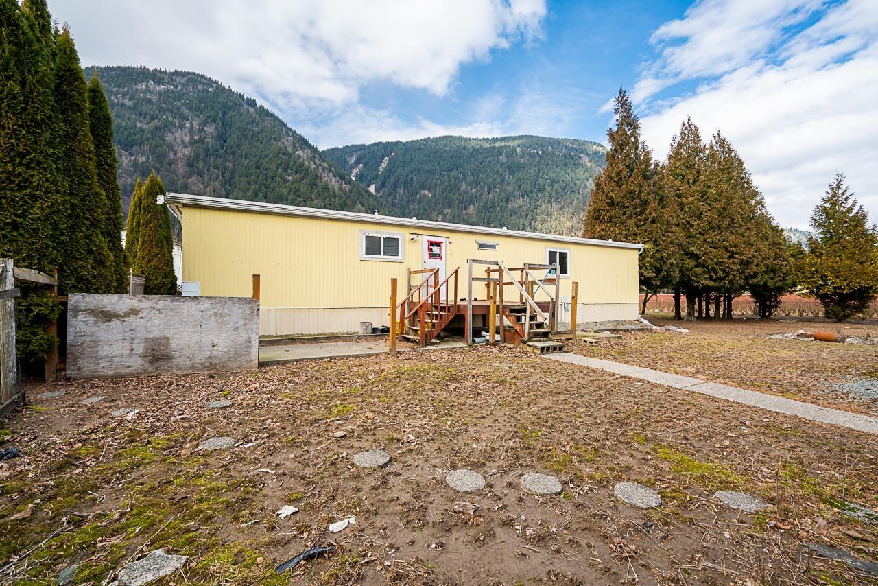 39963 North Parallel Road Property Photo 4