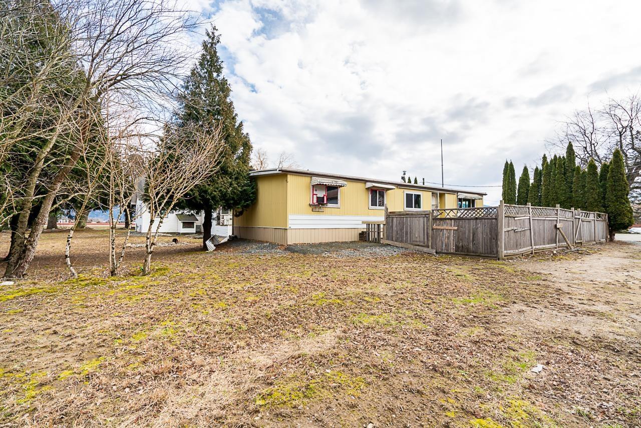 39963 North Parallel Road Property Photo 6