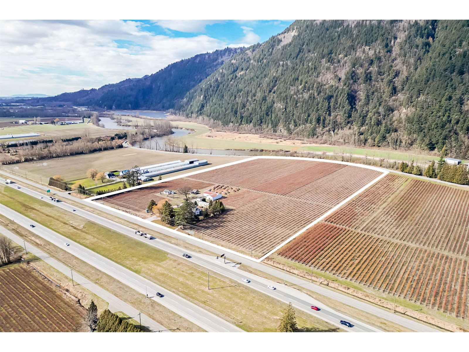 39963 North Parallel Road Property Photo 11